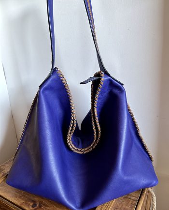 Bolso grande de piel azul