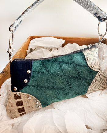 Bolso Baguette en mix de terciopelos azules y beige01