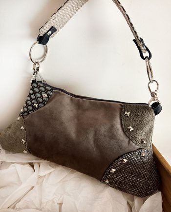 Bolso Baguette en mix de terciopelos gris y beige02