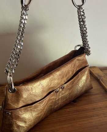 Bolso de hombro de piel de cordero en color miel envejecido02