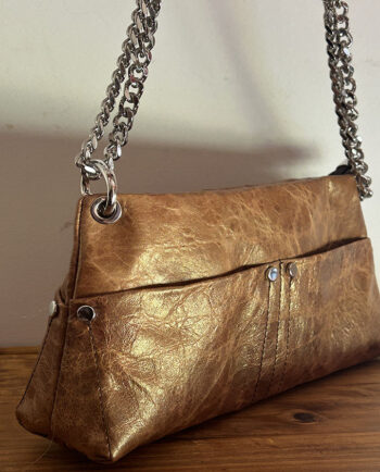Bolso de hombro de piel de cordero en color miel envejecido01
