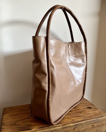 Bolso de piel color camel