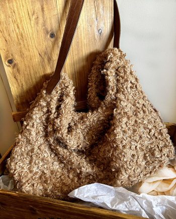 Bolso de piel y tejido de punto rizado02