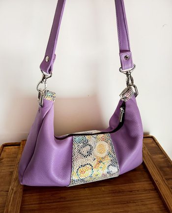 Bolso de hombro violeta y print fantasia02