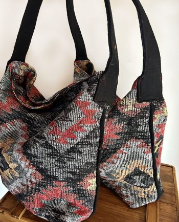 Bolso de tela estampado étnico con paño negro01