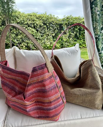 Bolsa de playa en tela de rayas roja con tejido de yute01