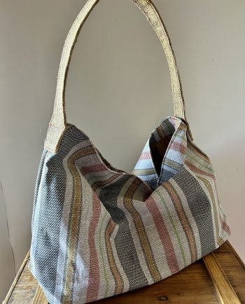 Bolsa de playa en tela de rayas y tejido de yute02