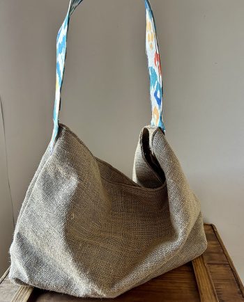 Bolsa de playa en yute y tela estampada azul02