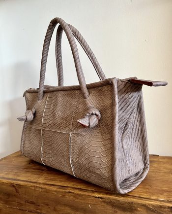 Bolso de piel cocodrilo gris topo1
