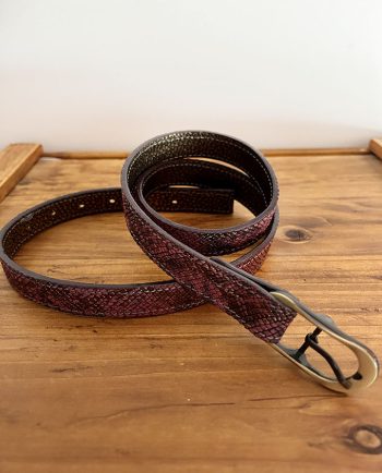 Cinturón piel burdeos print serpiente02